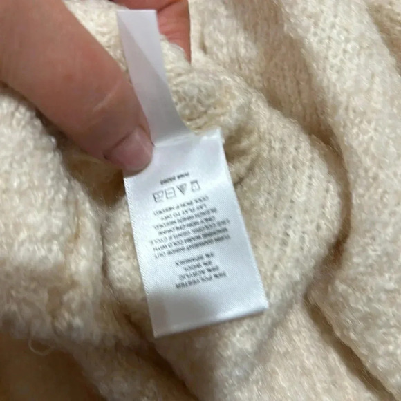 Express Boucle Oversized Collar Belted Duster Cardigan - Picture 9 of 10